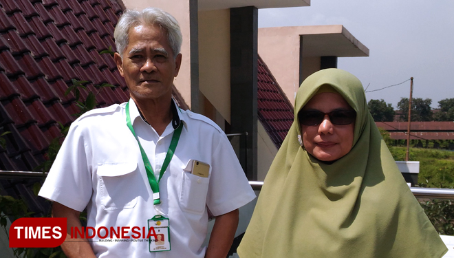 Penemu Kit Pembasmi ‘Tsunami’ Jeruk Huanglongbing Ir Nurhadi MSc dan Yunimar SSi MSi. (FOTO: Muhammad Dhani Rahman/TIMES Indonesia)