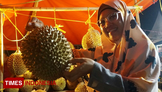Adit-Mendem-Durian-3.jpg