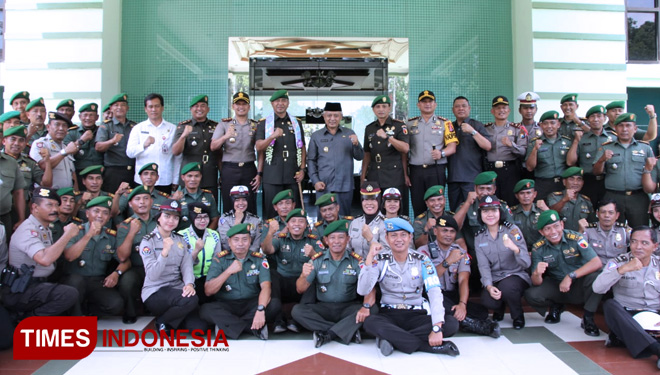 Jajaran TNI-Polri serta pemerintah daerah juga bersinergi saat kunjungan Pangdam V Brawijaya ke Kodim 0818 Kabupaten Malang dan Kota Batu (FOTO: Binar Gumilang/TIMES Indonesia)