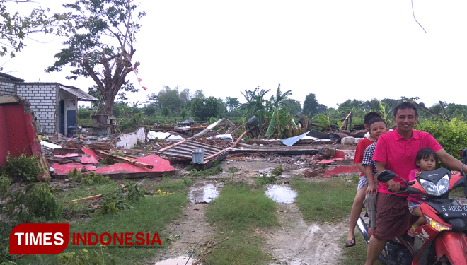 Puluhan Rumah Di Lamongan Rusak Diterjang Puting Beliung - TIMES Indonesia