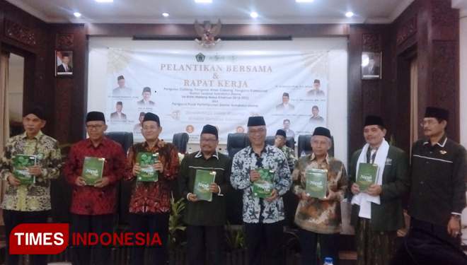 Peluncuran buku di pelantikan ISNU Kota Malang dan Silatnas IDNU di Guest House UB. (FOTO: timesmalang)