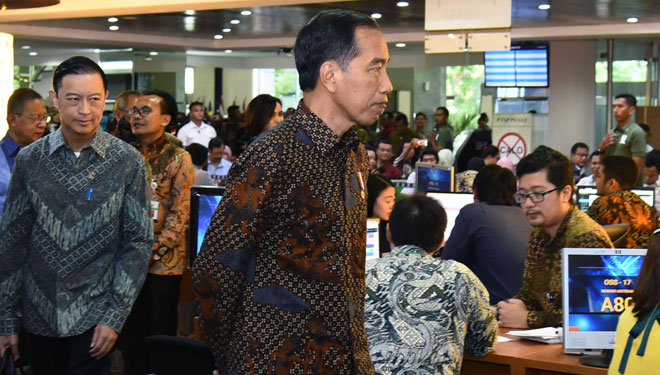 Pantau Layanan OSS, Presiden RI Jokowi Tinjau PTSP BKPM Jakarta
