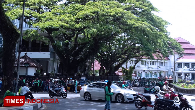 Aksi-Damai-Grab-Malang-Raya-c.jpg