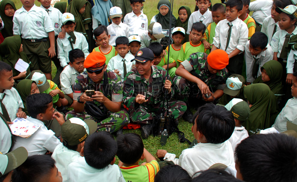 Sinergitas TNI-POLRI Untuk Masyarakat Tertib Berlalulintas