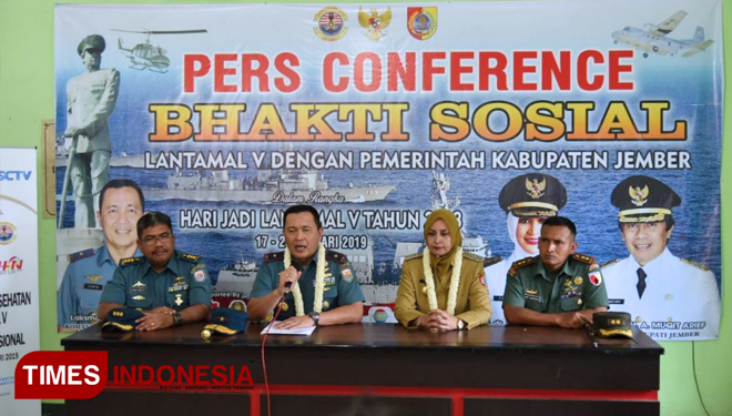Danlantamal V Surabaya Buka Baksos TNI, Dandim 0824 Letkol Inf Arif Munawar hadir bersama Bupati Jember dr. Hj. Faida, MMR. (FOTO: AJP/TIMES Indonesia)
