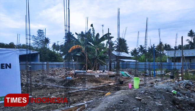 Pembangunan Sekolah Luar Biasa (SLB) terus digeber oleh tim ACT di Kabupaten Sigi, Sulawesi Tengah. Rencananya, pembangunan ini selesai dalam dua bulan ke depan. (FOTO: AJP/TIMES Indonesia)