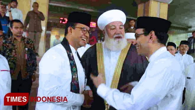 Gubernur DKI Jakarta, Anies Baswedan dan Mufti dari Provinsi Damaskus, Suriah, Syekh Doktor Adnan (FOTO: Rizki Amana/TIMES Indonesia)