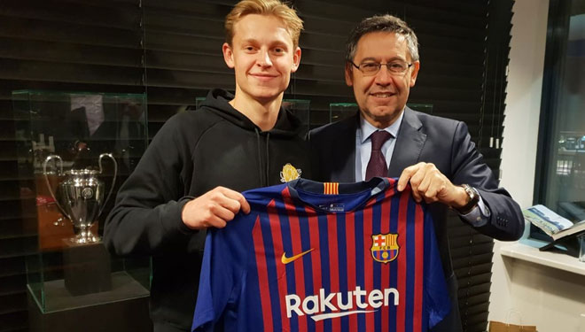 Didekati City dan PSG, Frenkie de Jong Mantap Pilih Barcelona