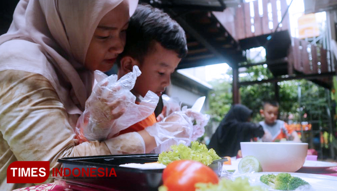 TIMES-Indonesia-Fun-Cooking-Unusa-3.jpg