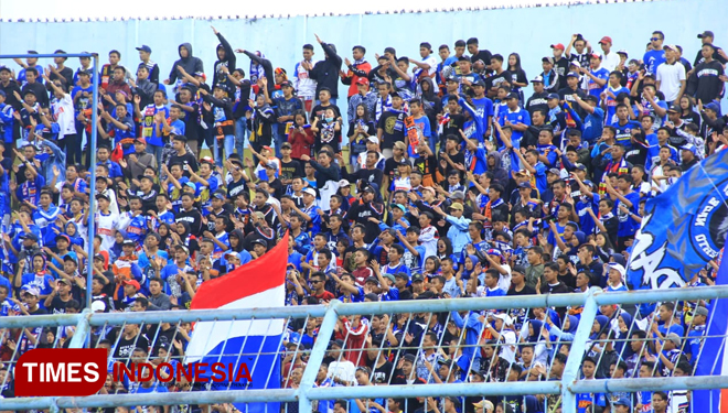 Aremania, the famous name of Arema FC supporters. (PHOTO: TIMES Indonesia Document)