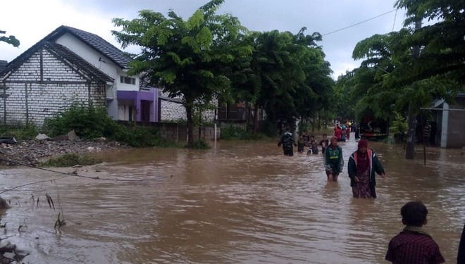 Banjir-Lamongan-3.jpg