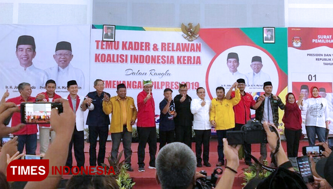 Temu kader dan Relawan Koalisi Indonesia Kerja Untuk Pemenangan Pilpres Joko Widodo - KH. Ma'ruf Amin di gedung Korpri Banyuwangi. (FOTO: Erwin Wahyudi/TIMES Indonesia )