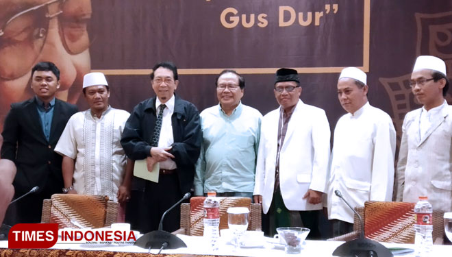 Guru-Besar-FEB-UB-Sri-Edi-Swasono-a.jpg