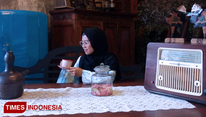 ILSUSTRASI - Minum Kopi. (FOTO: Dok. TIMES Indonesia)