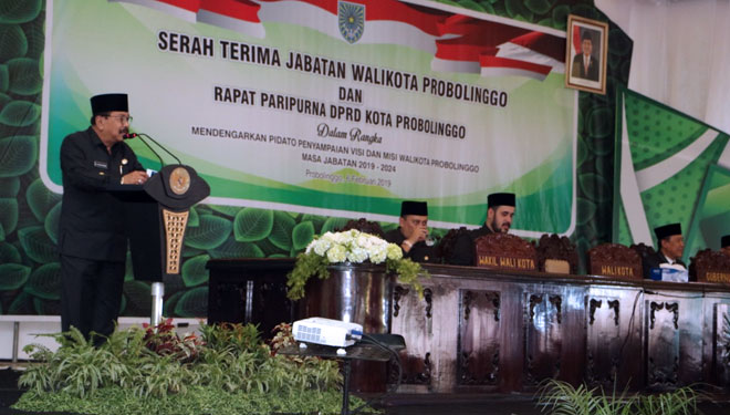 Gubernur Jatim, Soekarwo, saat sambutan di acara Sertijab Wali Kota Probolinggo (foto: Humas Protokol)