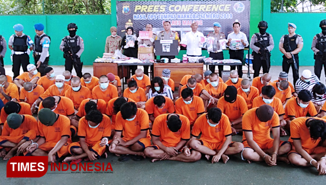 Kapolres Malang pada saat rilis Operasi Tumpas Narkoba Semeru 2019 (FOTO: Binar Gumilang/TIMES Indonesia)