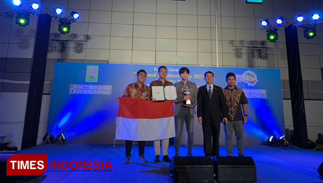 Tim UGM mendapatkan penghargaan pada even Thailand Inventors Day pada 2-6 Februari di Bangkok, Thailand. (FOTO: Dok. UGM/TIMES Indonesia)