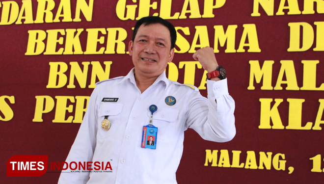Kepala BNN Kota Malang,  AKBP Babang Sugiharto saat mensosialisasi tentang P4GN. (FOTO: Widodo Irianto/TIMES Indonesia) 