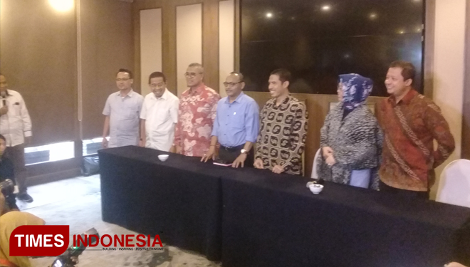 Tim panelis saat menyusun materi fit and proper test Cawagub DKI Jakarta (FOTO: Rizki Amana/TIMES Indonesia)