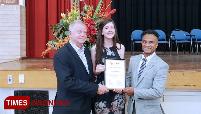 Lagi, 2 Tamatan SMA di NSW Diganjar Lottie Maramis Prize Atas Raihan di Bidang Bahasa Indonesia