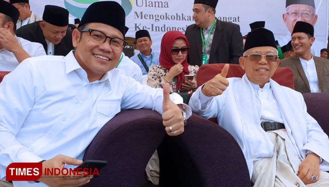 Ketum PKB Muhaimin Iskandar bersama Cawapres KH Ma'ruf Amin saat hadiri acara Harlah ke-93 NU di Cianjur, Jawa Barat. (FOTO: Monang Sinaga for TIMES Indonesia)