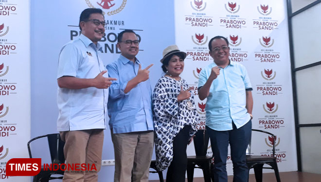 Sudirman Said di Media Center Prabowo-Sandi, Jalan Sriwijaya, Jakarta Selatan, Sabtu (16/2/2019). (FOTO: Alfi Dimyati/TIMES Indonesia)