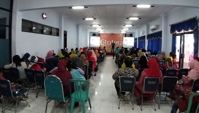 Suasana preview Glutera di hall Persatuan Koperasi Pegawai Republik Indonesia (PKPRI) Kabupaten Bangkalan. (Foto: Istimewa)