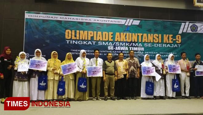 Para siswa-siswi SMA/SMK se- Jawa Timur yang menjadi juara Olimpiade Akuntansi yang digelar HMA Fakultas Ekonomi dan Bisnis UMG, Minggu, (17/2/2019). (FOTO: Humas UMG - Abdurrahman Faris/AJP TIMES Indonesia)