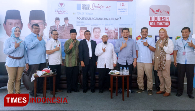  Sekretaris BPN duet Prabowo-Sandi, Hanafi Rais (dua dari kanan). (FOTO: Hasbullah/TIMES Indonesia)