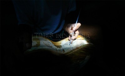 Gitar Ukir I Wayan Tuges Yang Mendunia