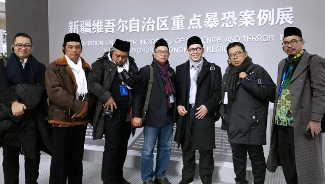 Delegasi dari MUI, PP Muhammadiyah dan PBNU saat berkunjung dan berdialog dengan  otoritas Xinjiang Islamic Institute di Tiongkok. (FOTO: PBNU for TIMES Indonesia)