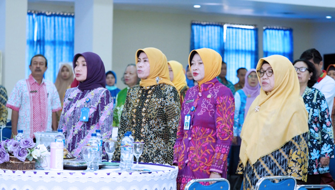 Kepala Dinkes KB Kota Madiun (paling kanan) menghadiri lokakarya bersama stakeholder terkait. (FOTO: Diskominfo Kota Madiun for TIMES Indonesia)