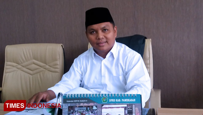 Ismail, Ketua komisi I DPRD Kabupaten Pamekasan (Foto: Akhmad Syafii/TIMES Indonesia)