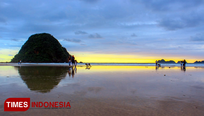 Pengembangan Pantai Pulau Merah, Banyuwangi. (FOTO: Roghib Mabrur/TIMES Indonesia)