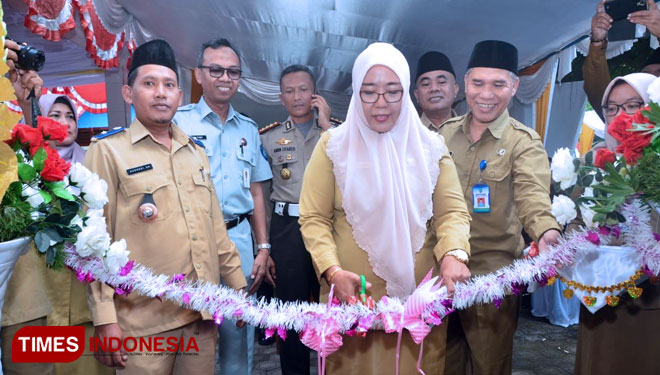 Suasana Peluncuran Samsat Desa oleh Pemkab Lobar, di Desa Dumai, Kecamatan Lingsar, Lombok Barat Senin (25/2/2019).(FOTO: Humas Lobar for TIMES Indonesia)