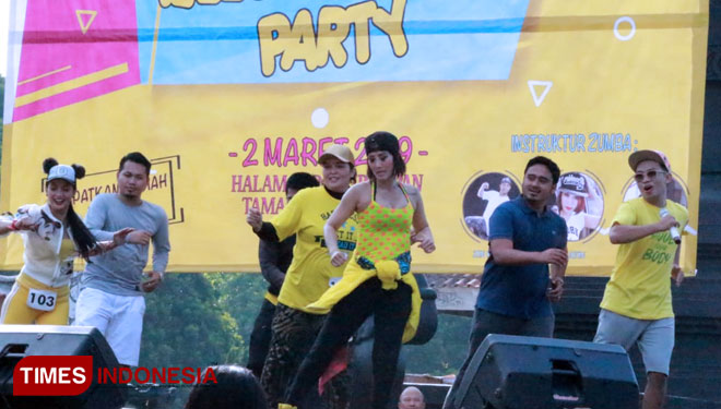 Yellow Zumba  Party Silaturahmi Sehat Bersama Ahmad Irawan 