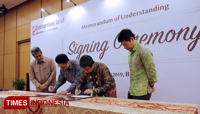 Penandatanganan kerjasama Grab dan Sinarmas Land wujudkan Smart Digital City pertama di Indonesia, di ICE BSD, Tangerang, Senin (4/3/2019). (FOTO: Rahmi Yati Abrar/TIMES Indonesia)
