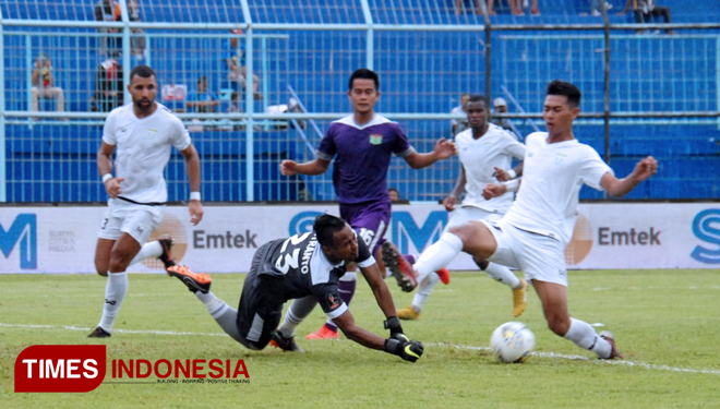 Pertandingan Persita Tangerang vs Persela Lamongan 0-2, Senin (4/3/2019). (FOTO: Adhitya Hendra/TIMES Indonesia)