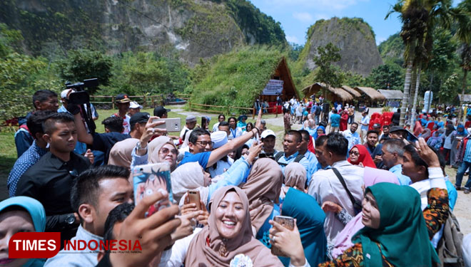 Sandi Kagumi Keindahan Pariwisata di Bukittinggi  TIMES 