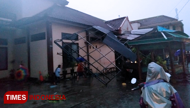 Puting Beliung di Tongas Probolinggo, 1 Meninggal, 45 Rumah Rusak