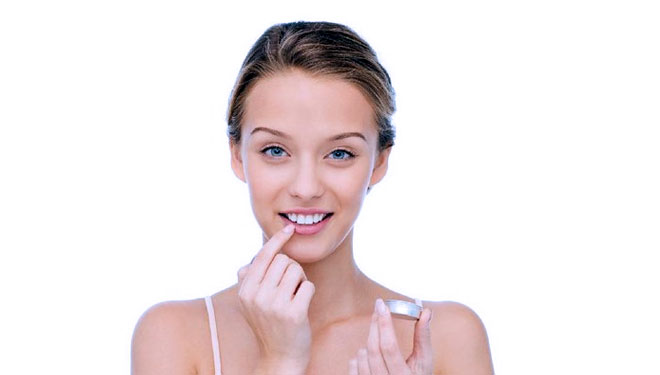 Ilustrasi - Tips mengatasi bibir kering (Foto: Thinkstock)