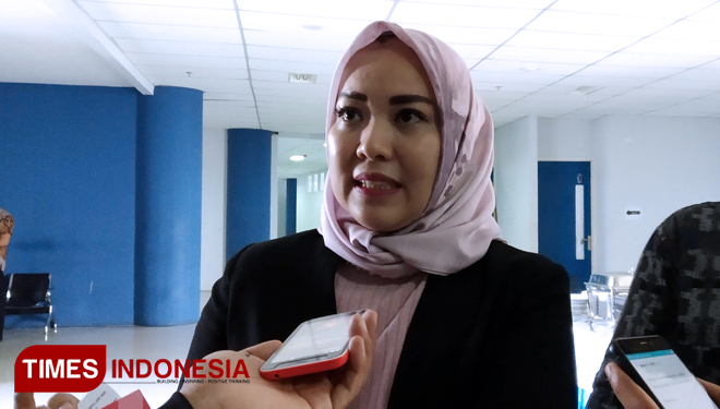 Human Resource PT Pertamina, Fithriani menjelaskan tentang rekuitmen Pertamina. (FOTO: Imadudin M/Times Indonesia)