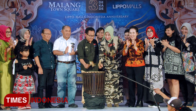 Ulang Tahun Lippo Malls Indonesia dengan mengangkat tema “Eksotika Budaya Jawa Timur”, Jumat (15/3/2019) malam. (FOTO: Adhitya Hendra/TIMES Indonesia)