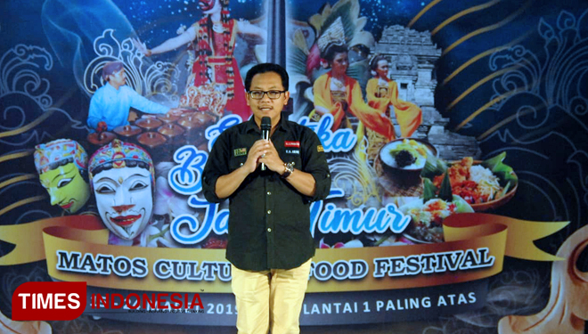 Wali Kota Malang Sutiaji memberi sambutan di acara Eksotika Jawa Timur yang digelar Lippo Grup, Malang Town Square (Matos), Jumat (15/3/2019) malam. (FOTO: Adhitya Hendra/TIMES Indonesia)