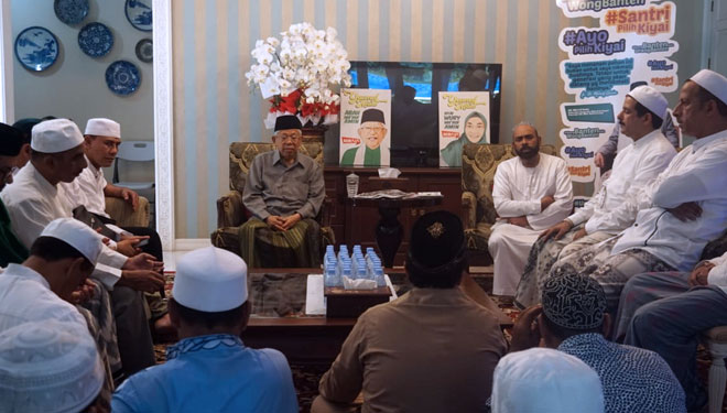 Para habaib asal Jatim mengunjungi KH Ma'ruf Amin untuk menyatakan dukunganya (Foto: Istimewa)
