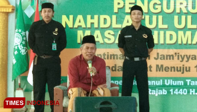 Ketua PWNU Jawa Timur, KH Marzuqi Mustamar memberikan sambutan di Musker I PCNU Lamongan di PP. Bustanul Ulum Tanggungprigel, Kecamatan Glagah, Kabupaten Lamongan, Sabtu, (16/3/2019). (FOTO: MFA Rohmatillah/TIMES Indonesia)