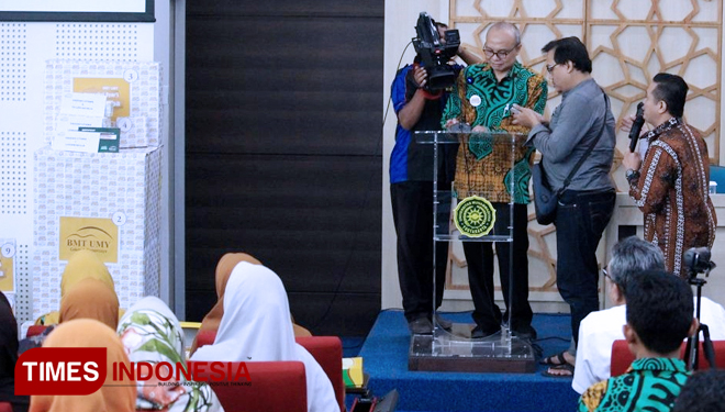 Suasana peluncuran Aplikasi BMT UMY Mobile di Kampus UMY. (FOTO: Humas UMY/TIMES Indonesia)