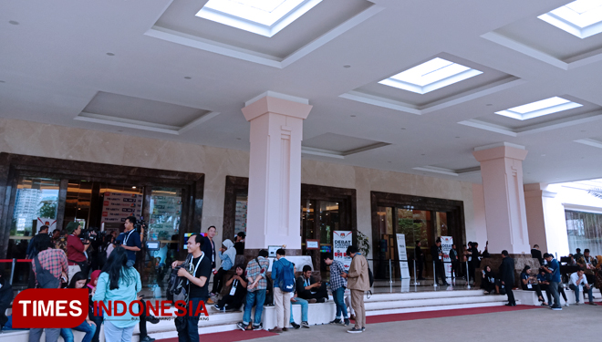 Lokasi di sekitar Golden Ballroom hotel Sultan, Jakarta jelang debat cawapres 2019 malam ini, Minggu (17/3/2019). (FOTO: Rahmi Yati Abrar/TIMES Indonesia)