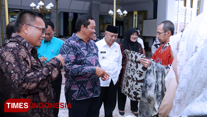 Bupati Samosir saat kunjungan kerja di Pendopo Agung Kabupaten Malang. (Foto: Humas Kabupaten Malang for TIMES Indonesia)