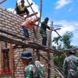 Atem Sujud Syukur, Rumahnya Rampung di Renovasi Satgas TMMD Kodim Sumenep